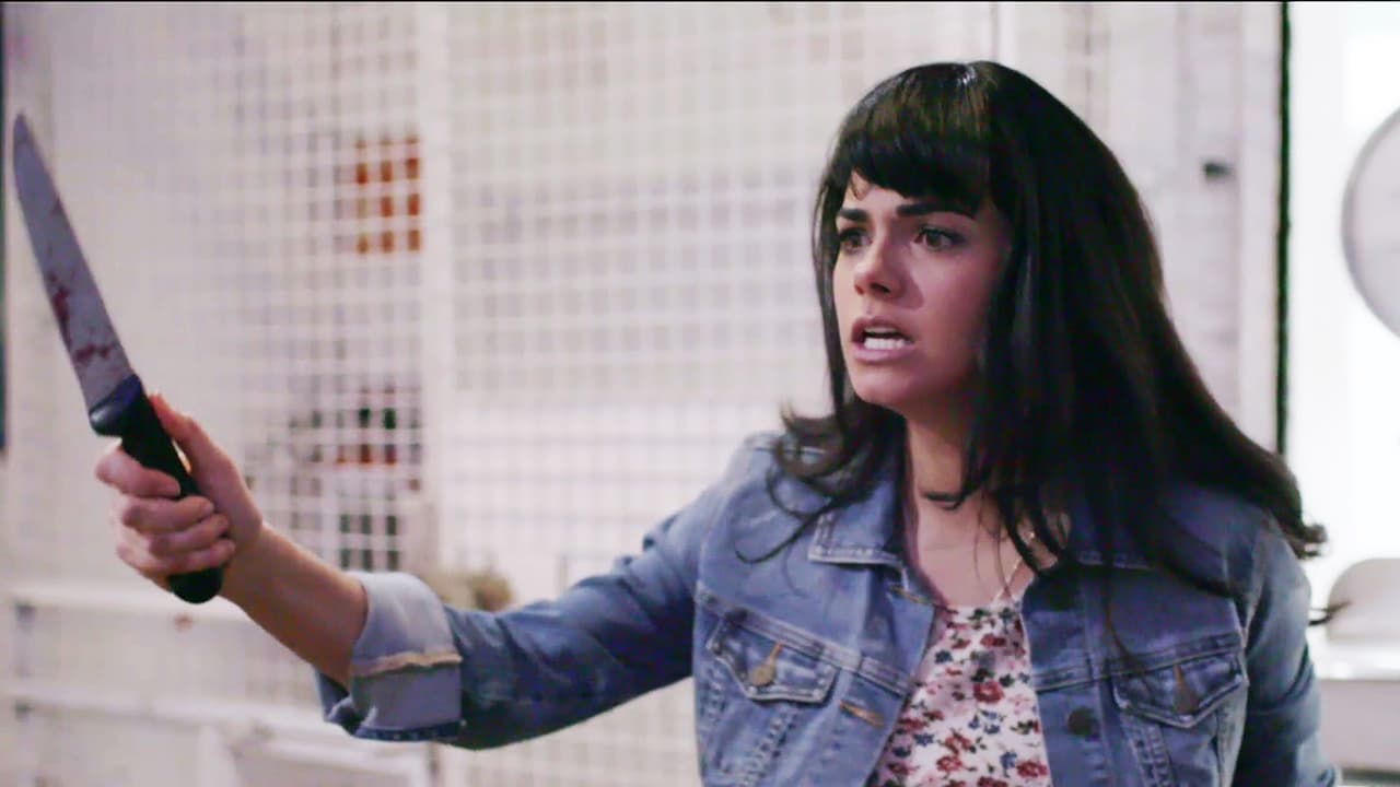 El malvado hombre había prometido pagarle su escuela de aviación a cambio de un momento con ella. Al descubrir que su padrino había fallado en su promesa, lo 
<a href="http://www.univision.com/series/la-piloto/la-piloto-yolanda-se-vengo-de-su-padrino-y-le-corto-la-cara-escena-del-dia-video">enfrentó con un cuchillo y le hizo una cortada en la cara para vengarse</a>.