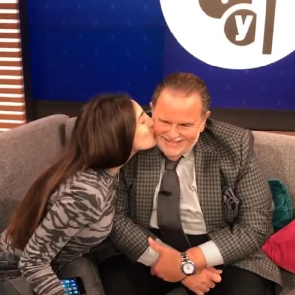 Para Raúl de Molina Mia es su princesa y aunque ya dejó de ser una niña, le cumple sus deseos, por eso en ocasiones la lleva a sus eventos.