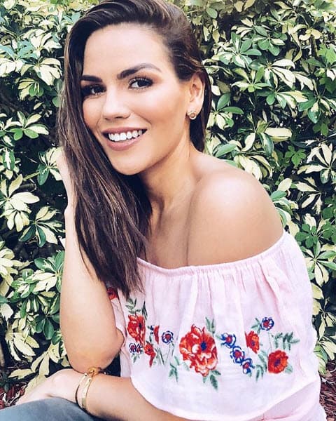 Mientras tanto, seguirá cumpliendo con sus otros compromisos de trabajo.