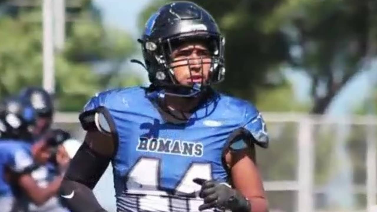 Lleva la adrenalina en la sangre y sueña con ser médico: conoce a esta promesa del fútbol americano