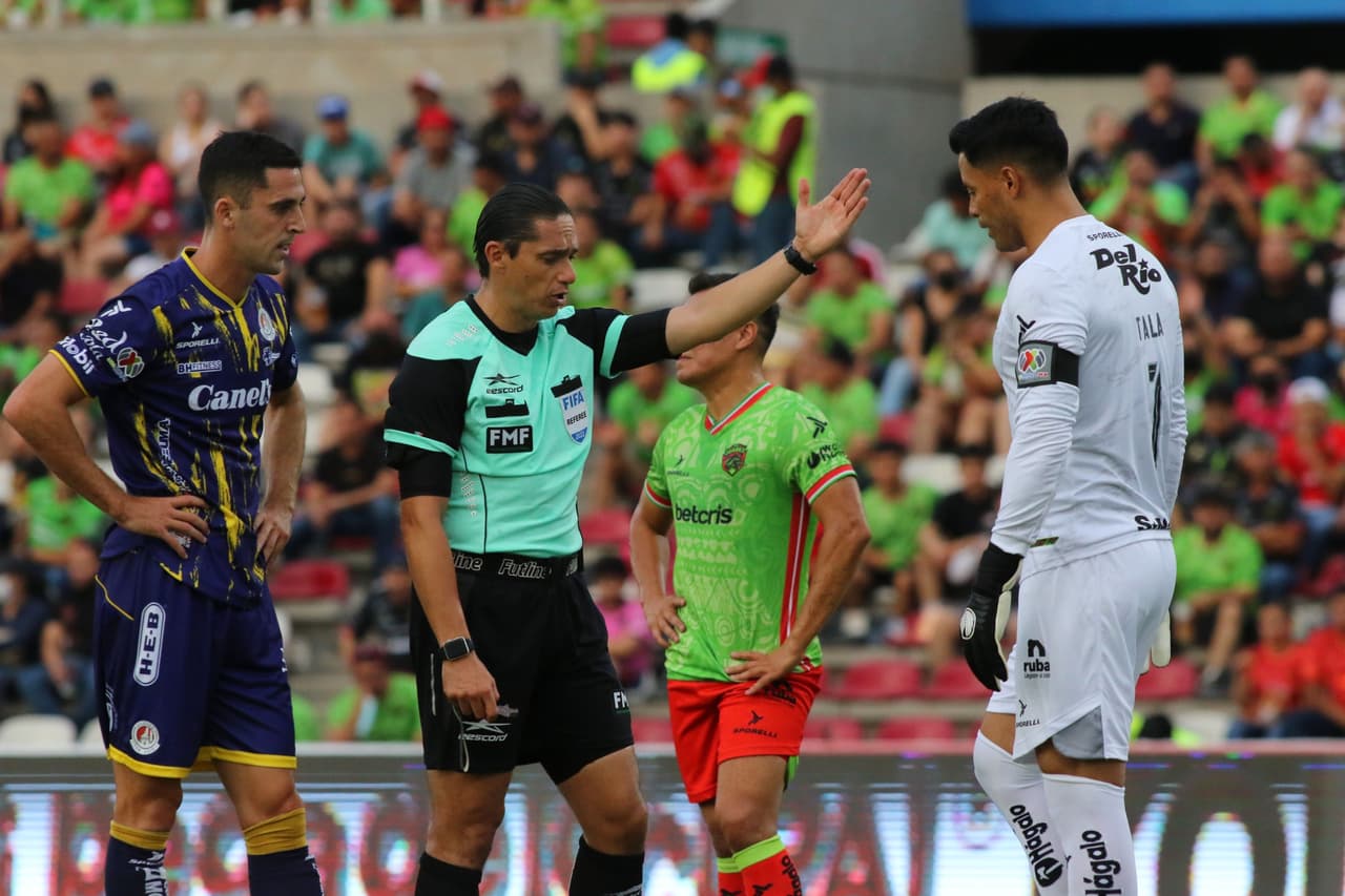 Un gol de Alan Medina al 57’ le permitió a FC Juárez rescatar el empate en casa ante el Atlético San Luis en duelo adelantado de la Jornada 16 del Apertura 2022. Previamente, Sabin Merino había adelantado a los visitantes por la vía de los 11 pasos al 22’.