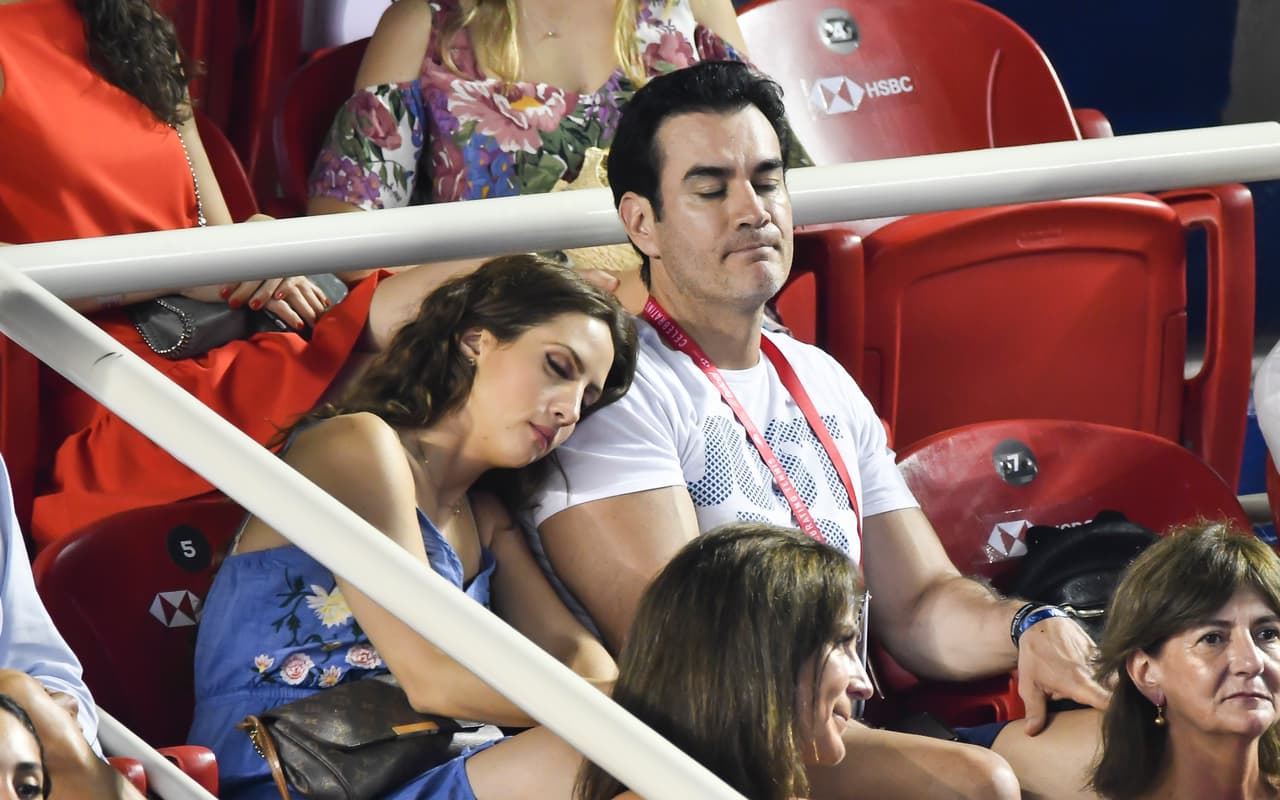 Lina Radwan también salió al paso de los rumores y así defendió su relación: 
<b><a href="https://www.univision.com/famosos/la-novia-de-david-zepeda-niega-que-el-actor-sea-violento-como-aseguro-una-publicacion-fotos">“David es un caballero, es un bombón,</a></b> es el mejor novio que he tenido en mi vida y la verdad me da muchísimo coraje que la gente quiera manchar su nombre y dudar de sus preferencias".