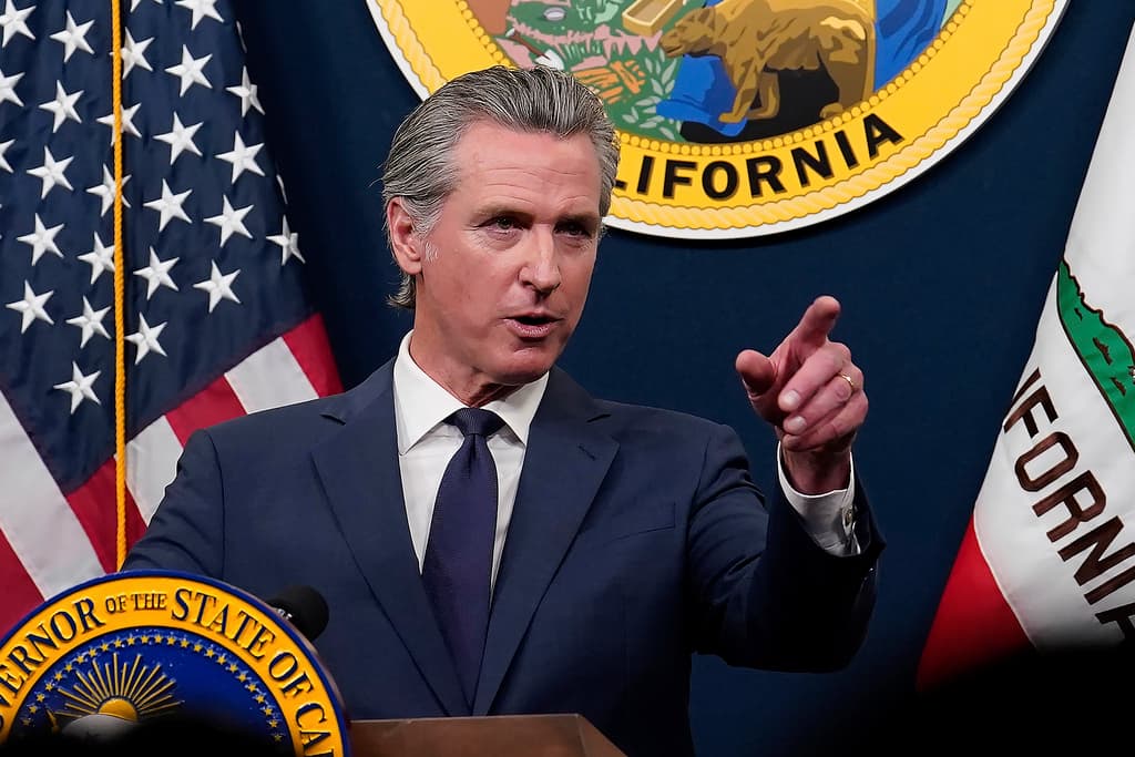¿Quién es Gavin Newsom? La carrera del gobernador de California que enfrenta a Trump