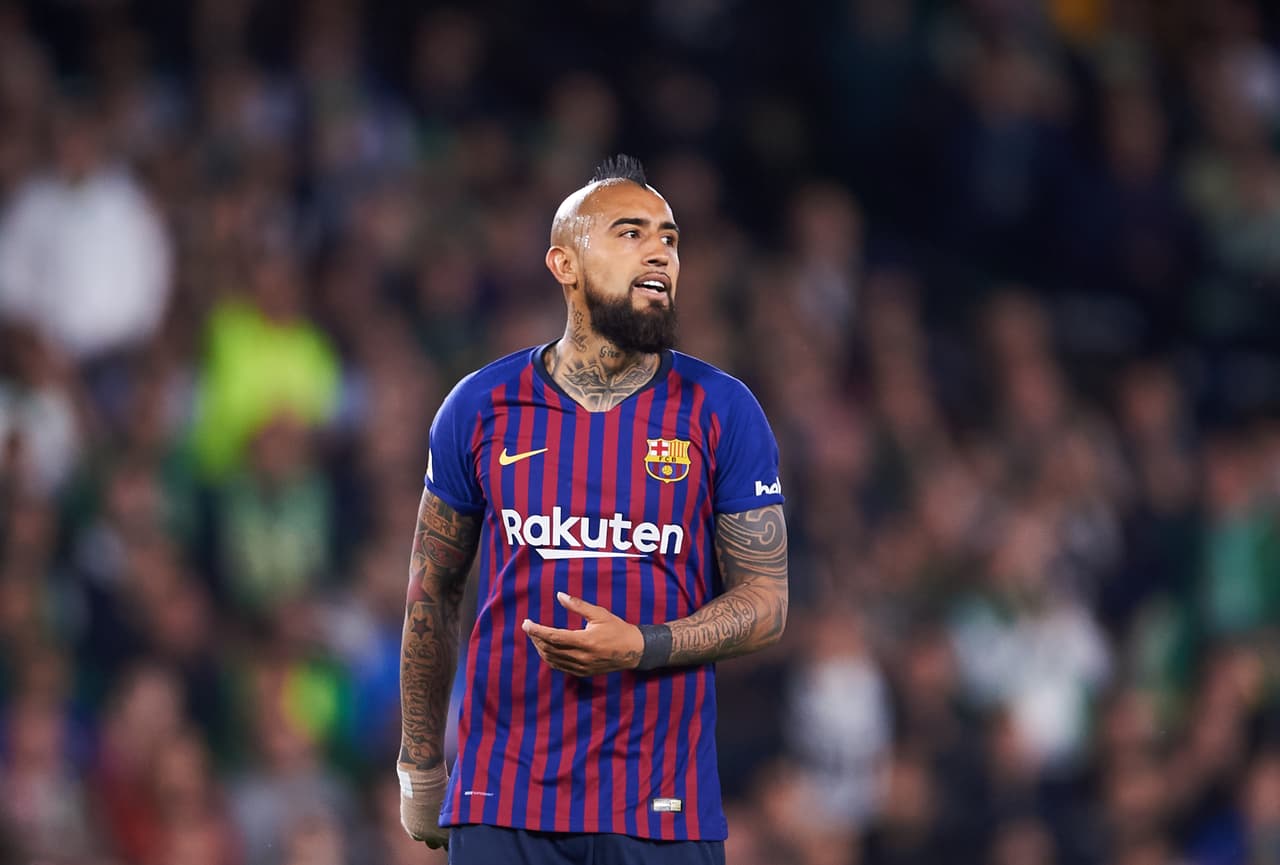 Conflicto en puerta: Arturo Vidal demandó al Barcelona