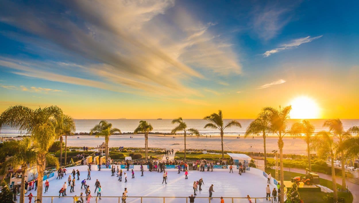 Destinos navideños más populares 2025: Las 9 mejores ciudades para celebrar en Estados Unidos