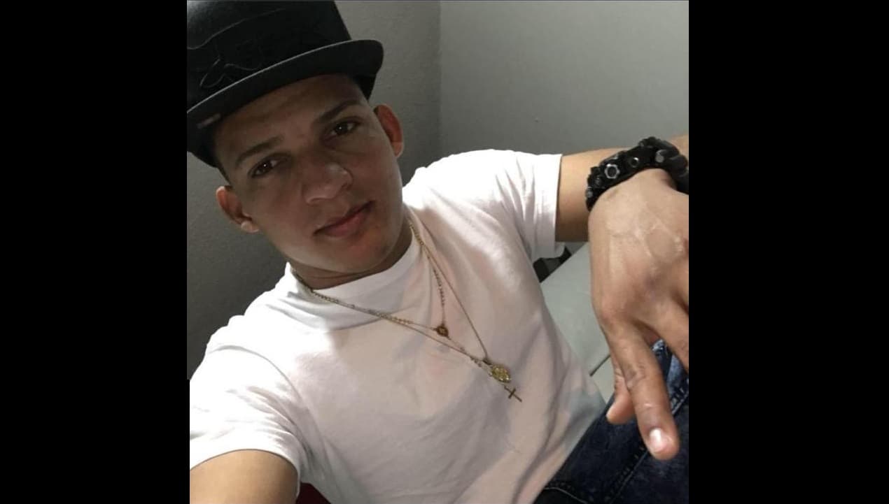 Buscan a joven que apuñaló a su amigo en San Juan