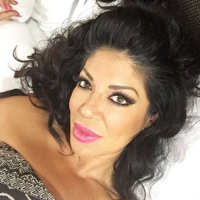 Por supuesto, el makeup es parte importante de su look.