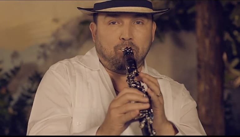 Sin duda, Poncho Lizárraga tuvo mucho que ver en la planeación del video 'Ayer y hoy'.