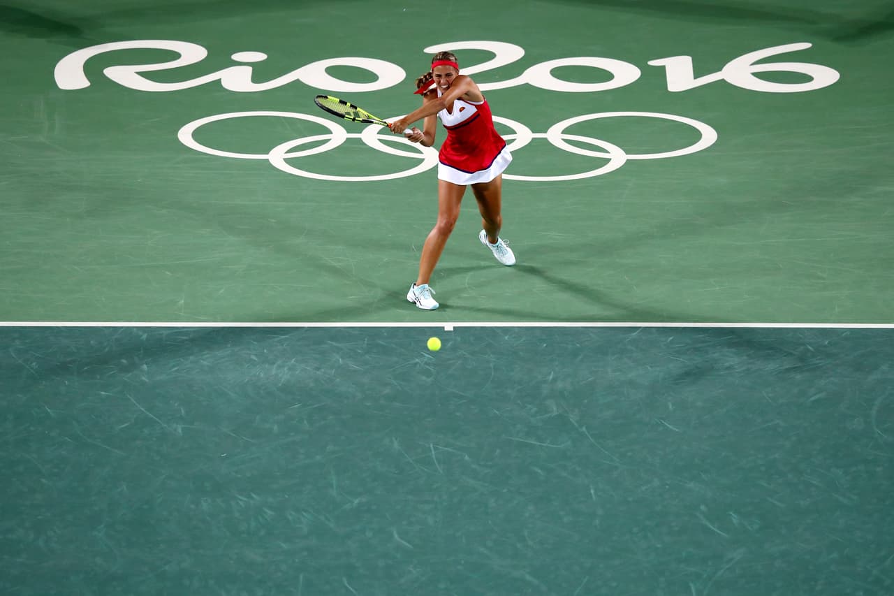 A sus 22 años hizo su debut olímpico y ganó la primera medalla de oro para la Isla. Lo logró tras un luchado partido contra la alemana Angelique Kerber, segunda en el escalafón mundial.