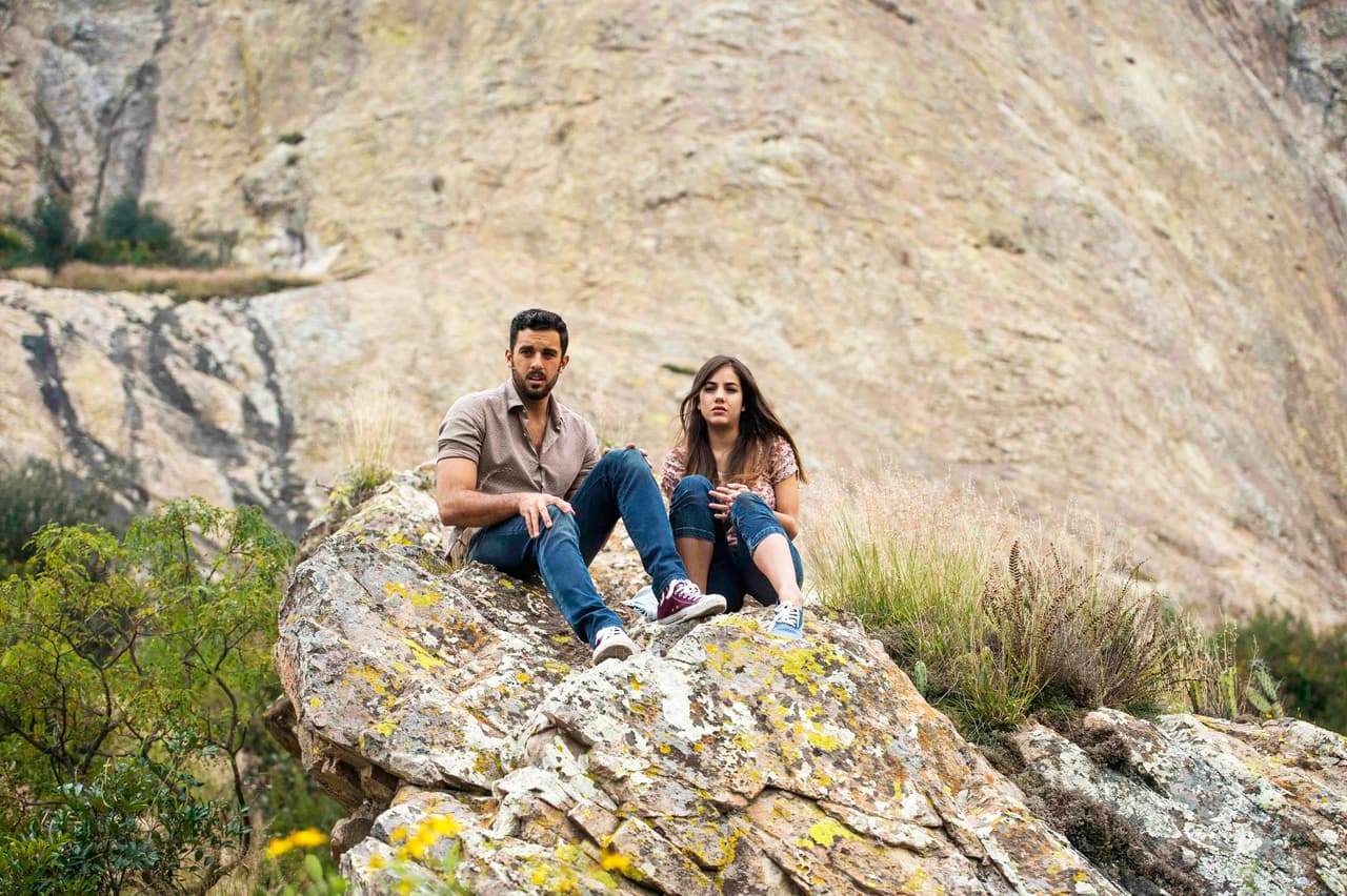 Por su parte, Juan Pablo interpreta a Gael, un chico que quiere ganarse el cariño de su abuela, pero no lo consigue.