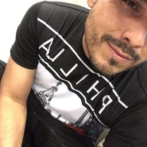 Pero de acuerdo con su mismo perfil de dicha red social, 'Espi' como le llaman algunos de sus fanáticos, ha realizado bromas anteriormente respecto a su 'parecido' con Maluma.