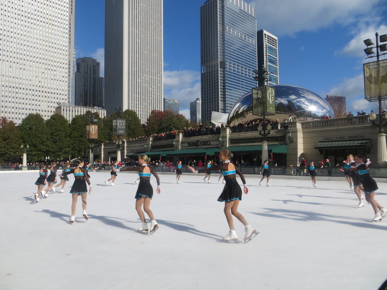 Arranca la temporada de patinaje sobre hielo en el Millennium Park