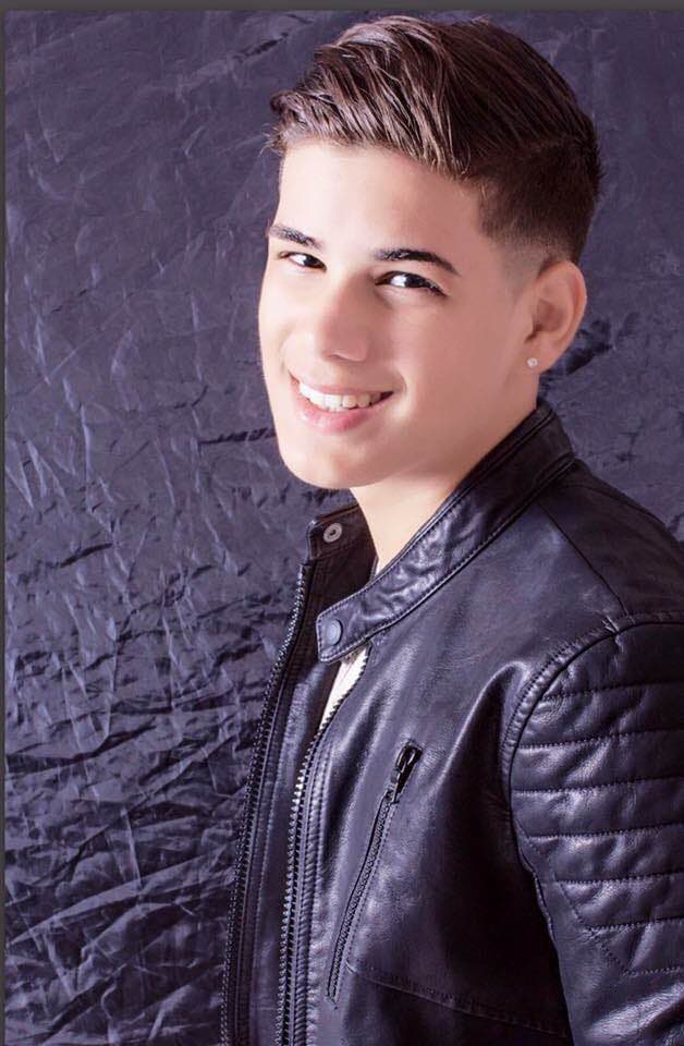 José Antonio sigue al pie de la letra los consejos de su madre. Gracias a ella ha llegado a triunfar en La Banda.