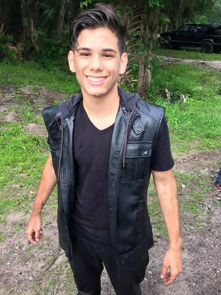 José Antonio sigue al pie de la letra los consejos de su madre. Gracias a ella ha llegado a triunfar en La Banda.