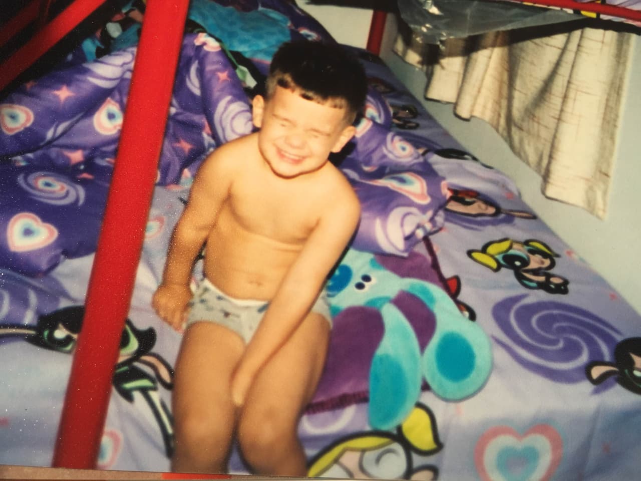 José Antonio sigue al pie de la letra los consejos de su madre. Gracias a ella ha llegado a triunfar en La Banda.