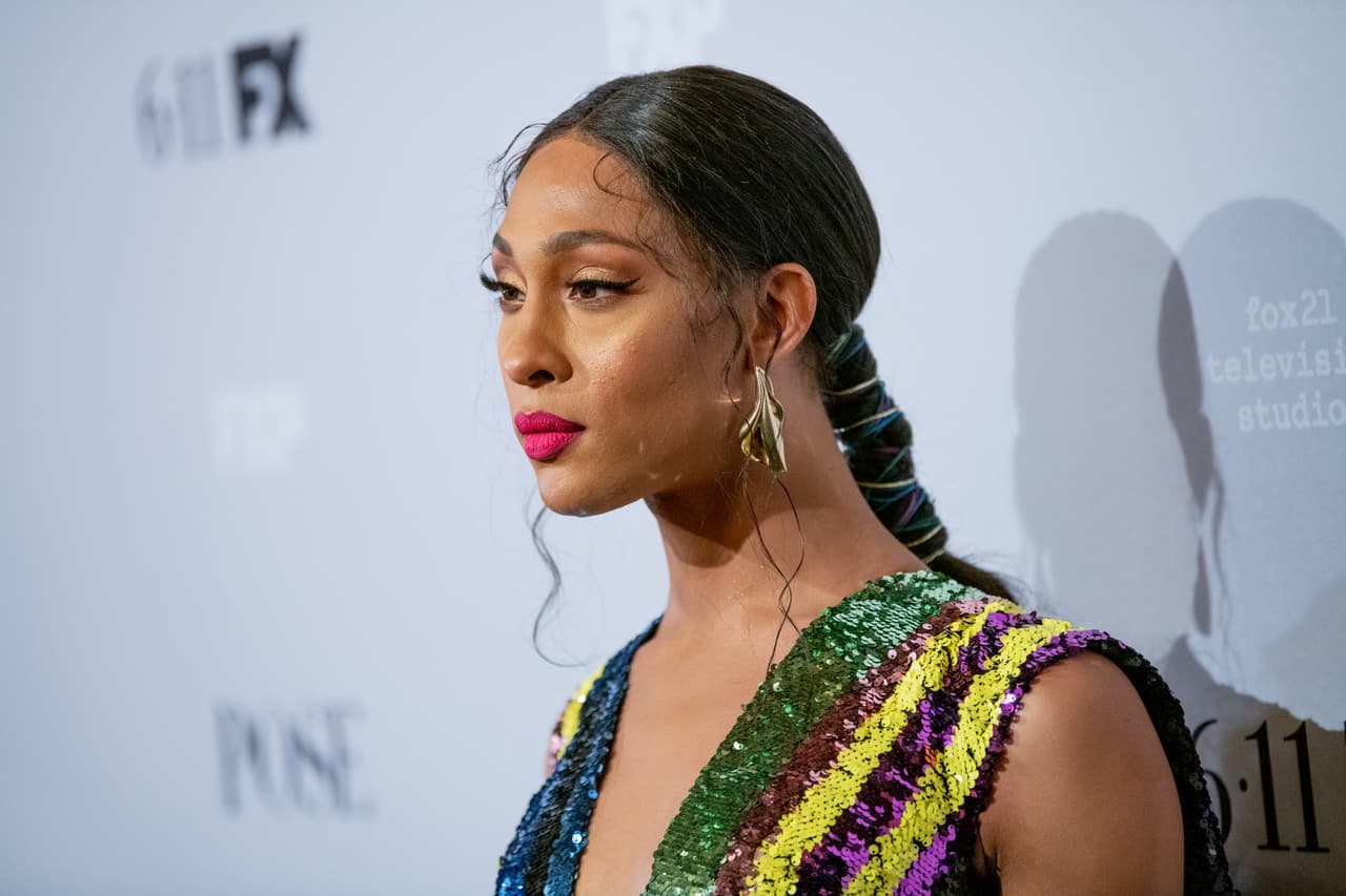 <b>3) Una gran presencia LGBTQ</b>
<br>
<br>El tono sombrío del desfile del año pasado ––el primero después del Huracán María–– será contrarrestado con un aire de celebración que apunta hacia el futuro progresista de la isla y la diáspora. El desfile rendirá homenaje póstumo a la activista transgénero Sylvia Rivera, una figura clave en las manifestaciones de Stonewall, que ayudaron a lanzar el moderno movimiento de derechos civiles LGBTQ. También se honrará a MJ Rodríguez, estrella de la serie de FX
<i> Pose</i> que se centra en la comunidad transgénero de Nueva York en la década de los 80 y 90.