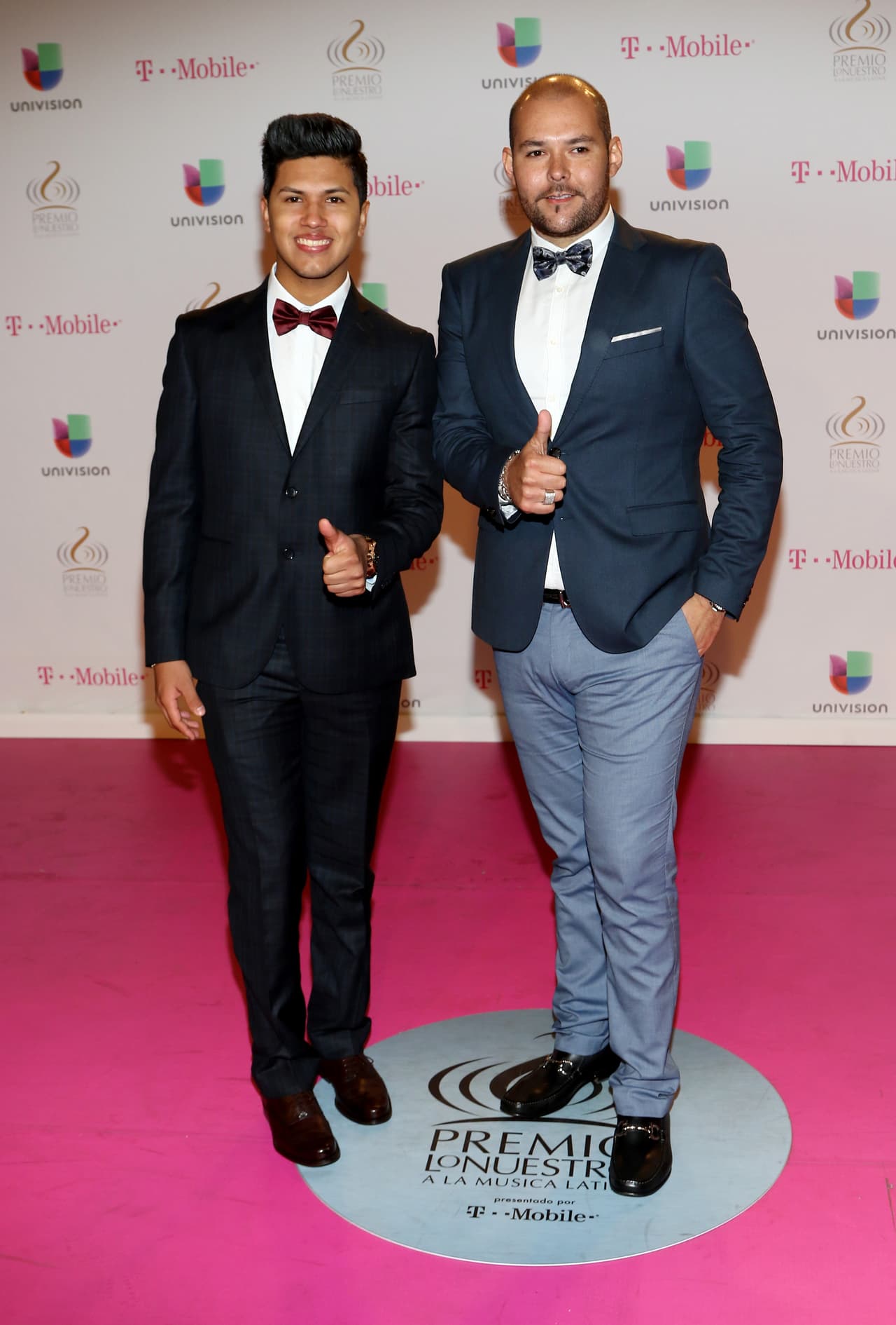 Aclaró que nadie resultó herido tras el ataque, que los obligó a detenerse más adelante y solicitar la ayuda de policías.