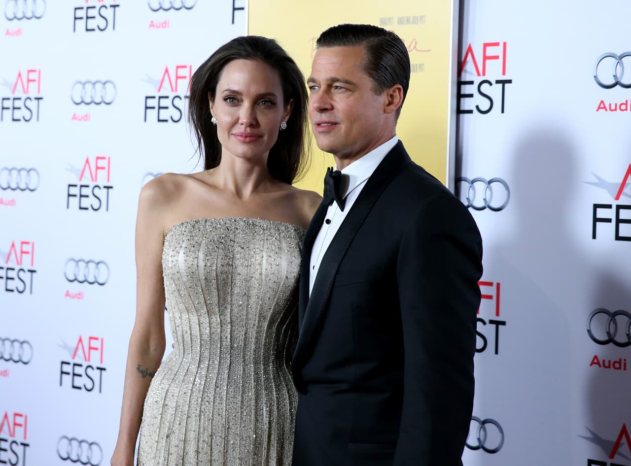 En septiembre de 2016 Angelina Jolie y Brad Pitt anunciaron su divorcio, una noticia que tomó por sopresa a los seguidores de la pareja, a pesar de los rumores que ya rondaban al matrimonio. Casi tres años después, es que se revela el suepuesto motivo que los llevó a separarse y que tiene que ver con uno de sus hijos adoptivos.