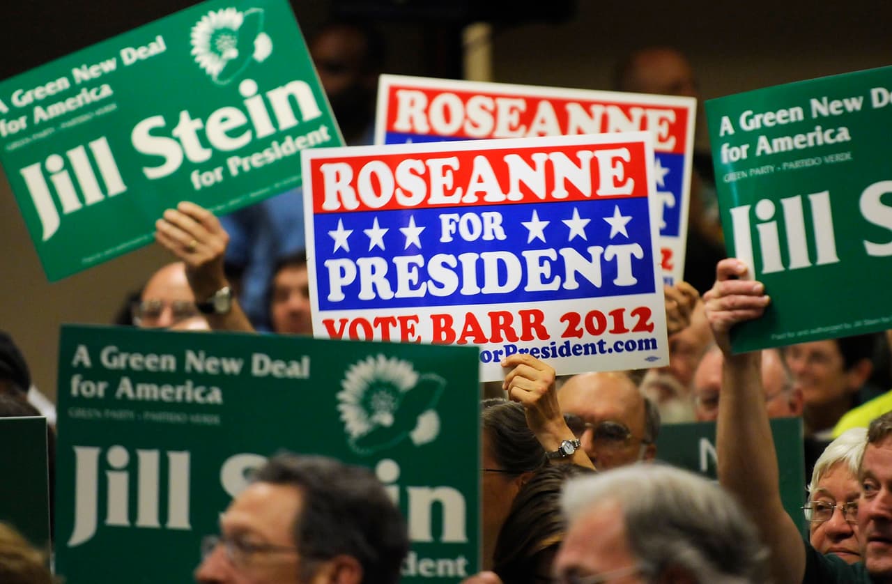 Barr continuó haciendo monólogos y en 2011 presentó una nueva serie, ‘Roseanne's Nuts’, acerca de su vida en Hawaii donde se había residenciado. En 2012 intentó ser candidata presidencial por el partido verde pero fue derrotada por Jill Stein, una académica y política que ha sido candidata por ese partido en 2012 y 2016.