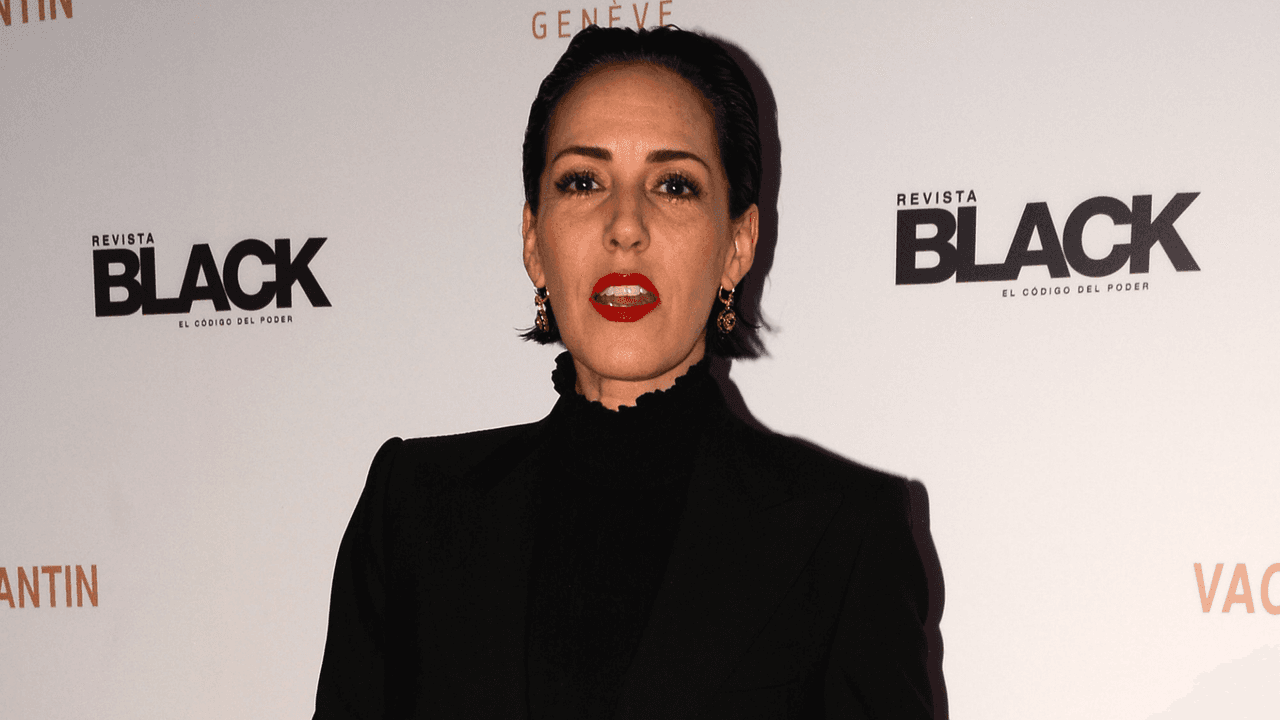 En entrevistas recientes, Humberto Zurita, de 68 años, confesó que Stephanie Salas, de 52, y Christian Bach fueron "amigas". 
<br>