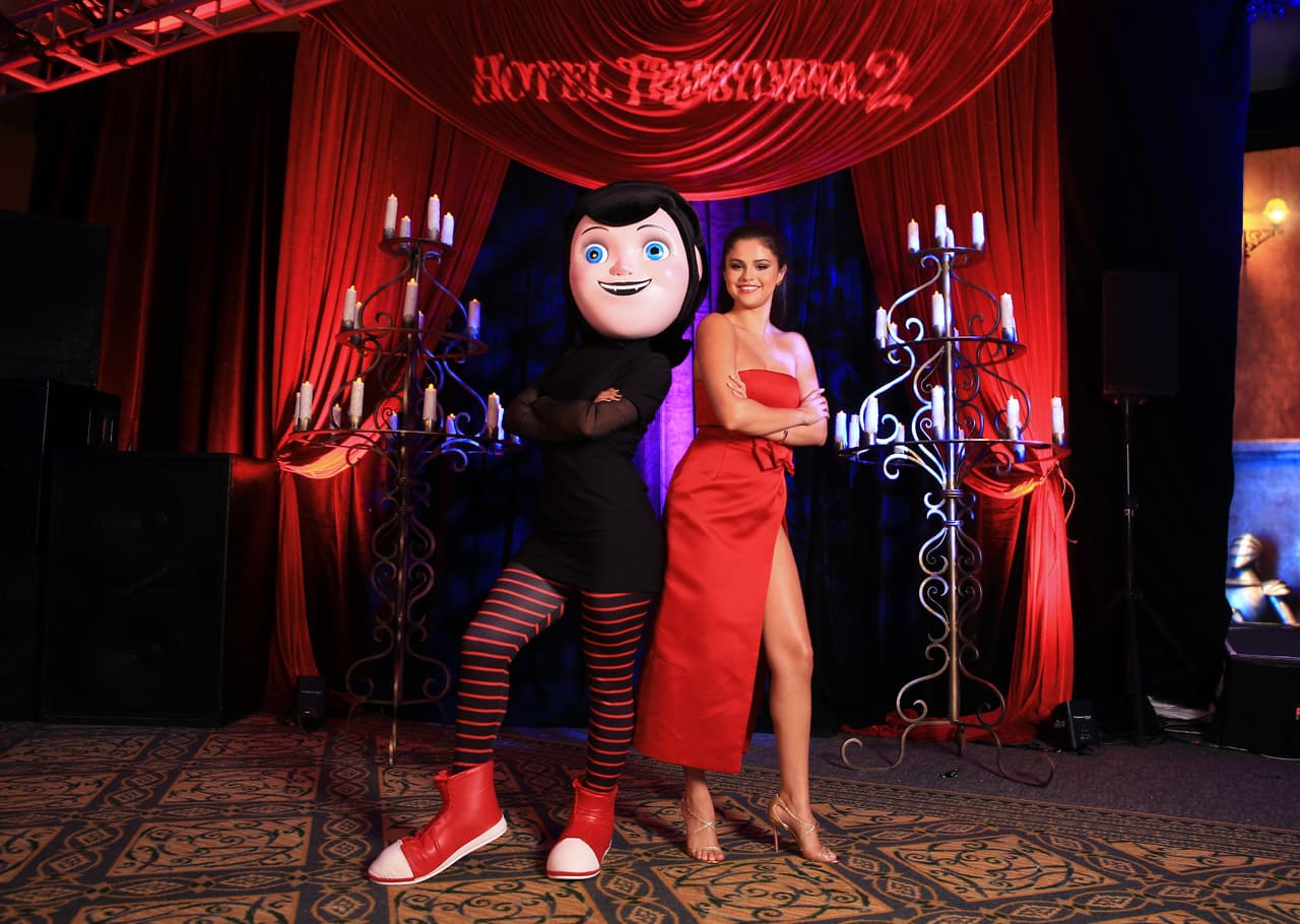 No cabe duda de que Mavis y ella lucen muy bien juntas.