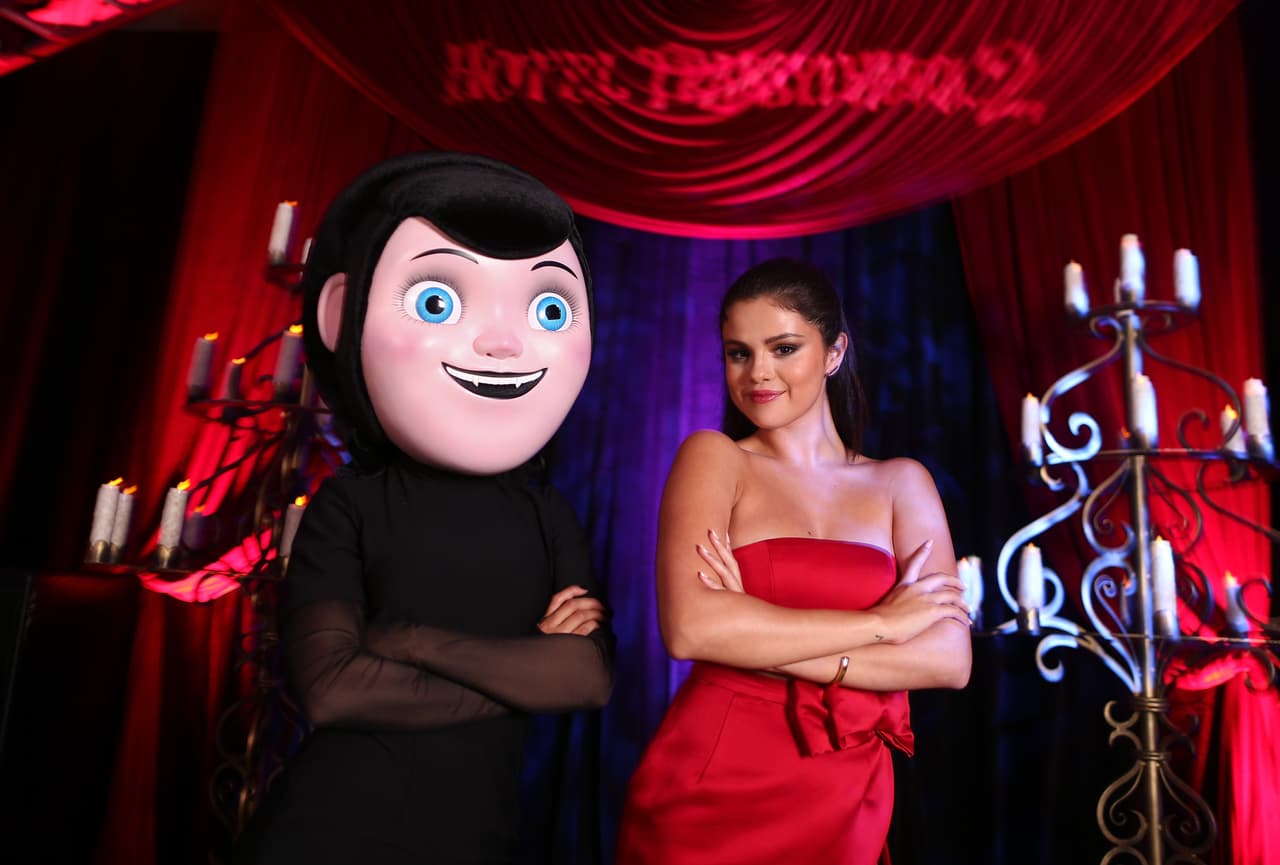No te pierdas a Selena Gomez en 'Hotel Transylvania 2'.