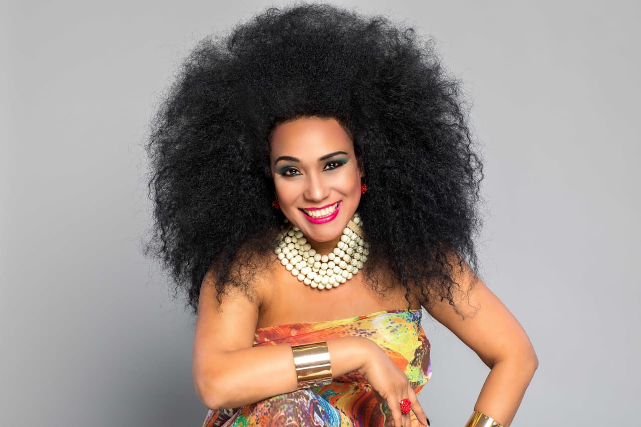 Aymee Nuviola
<br>"La Sonera del mundo" llega por tercera vez nominada a Latin Grammy , ¿se cumplirá aquello de que ‘la tercera es la vencida’?