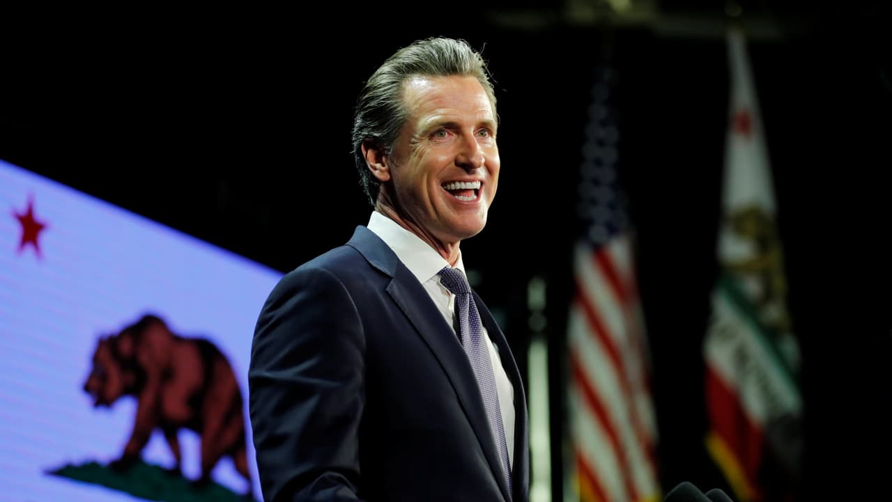 Gavin Newsom, nuevo gobernador demócrata de California, mantiene la resistencia contra Trump