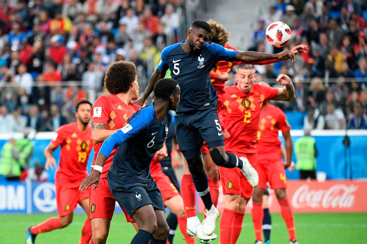 <b>8. La Copa Mundial de las jugadas a balón parado</b>
<br>Todos hemos notado que las jugadas a balón parado han dominado este Mundial de Rusia 2018. Se han marcado en total 68 goles a balón parado en los 63 partidos que se han disputado hasta hoy, todo un récord. La marca anterior era de 62 dianas, registrada en Francia 1998. El 42% de las anotaciones han llegado tras una falta, una cifra brutal que deja ver la importancia de la táctica fija.