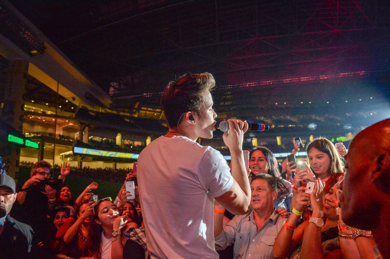 Sabemos que lo del video las dejó en shok, pero tranquilas, que aunque Prince Royce ya tenga dueña, su corazón es muy grande para que todas entren.
