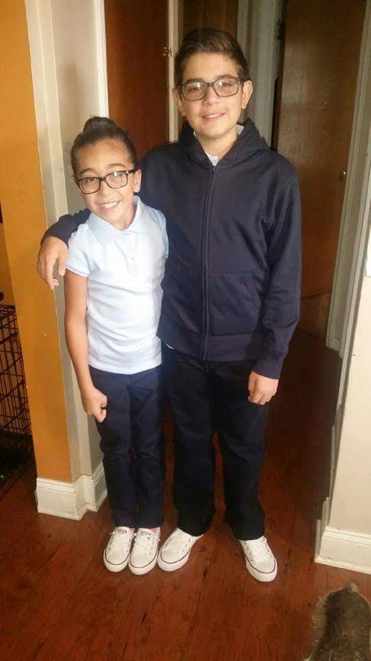 Miles de niños regresaron a la escuela este martes y orgullosos padres compartieron con Univision Chicago sus fotos. Les deseamos la mejor de las suertes en este nuevo ciclo escolar.