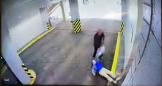 Solicitan ayuda para identificar a quien asaltó violentamente a mujer de 85 años en River North