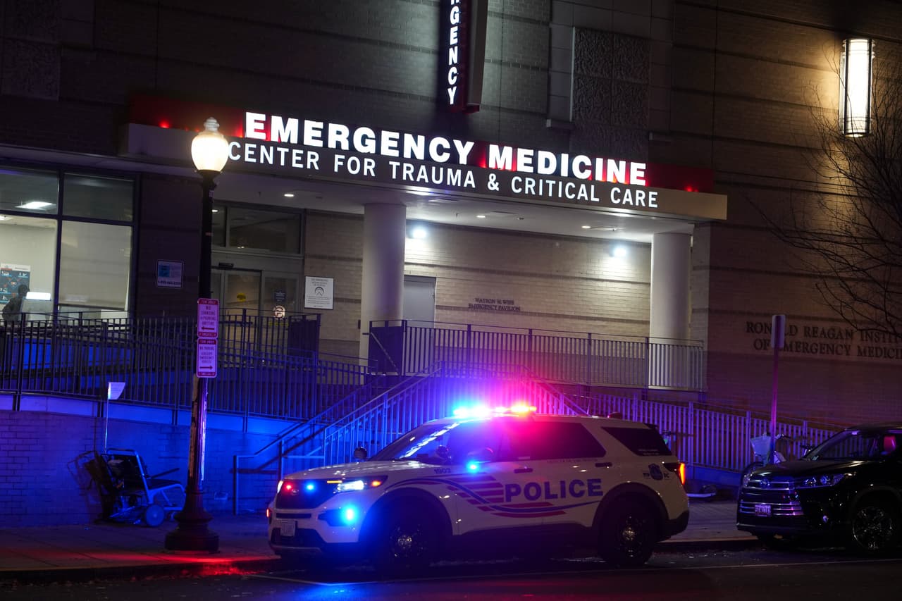 Ambos soldados eran 
<b>reportados en condición crítica</b> hasta la tarde de este jueves 27 de noviembre, cuando el presidente Trump informó el fallecimiento de Beckstrom.