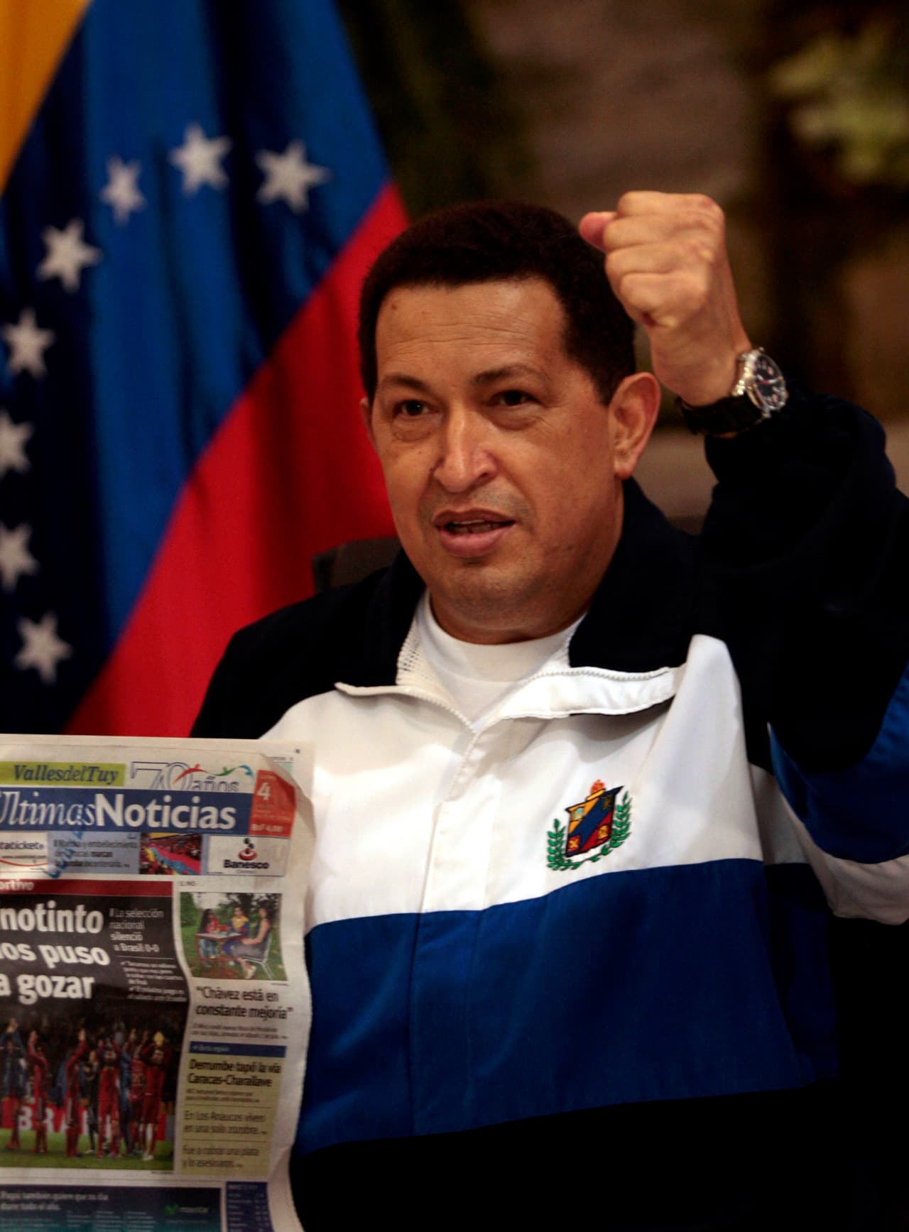 President Hugo Chávez used to show off the front page of newspapers that criticized him. The newspaper shown in this photo is Últimas Noticias. The paper was sold,, its editorial line totally changed and became an official organ of the Chavista propaganda. In the photo he used the paper as a proof that he was still alive, in the middle of a battle with cancer that eventually took his life. (July 4, 2011).