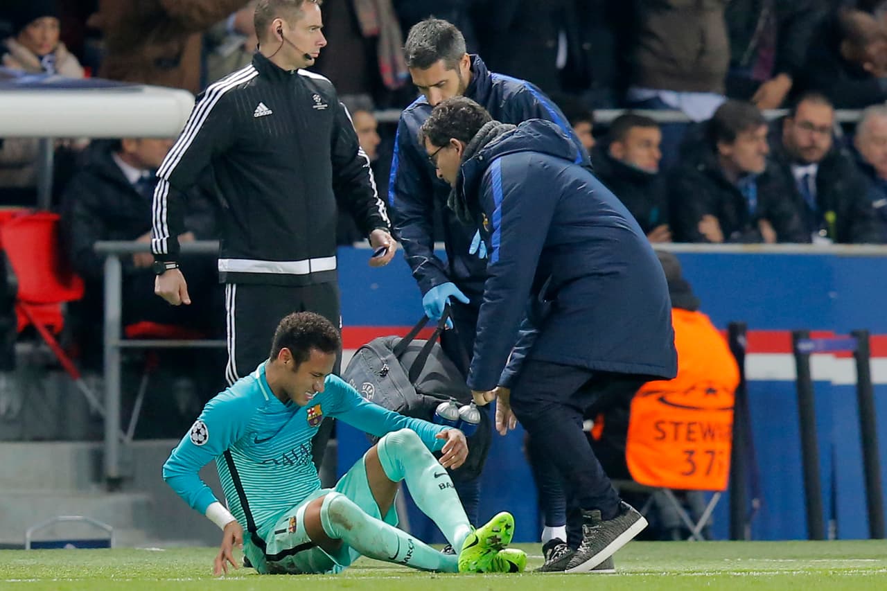 Molestias en los aductores, tres partidos, 11 días fuera.