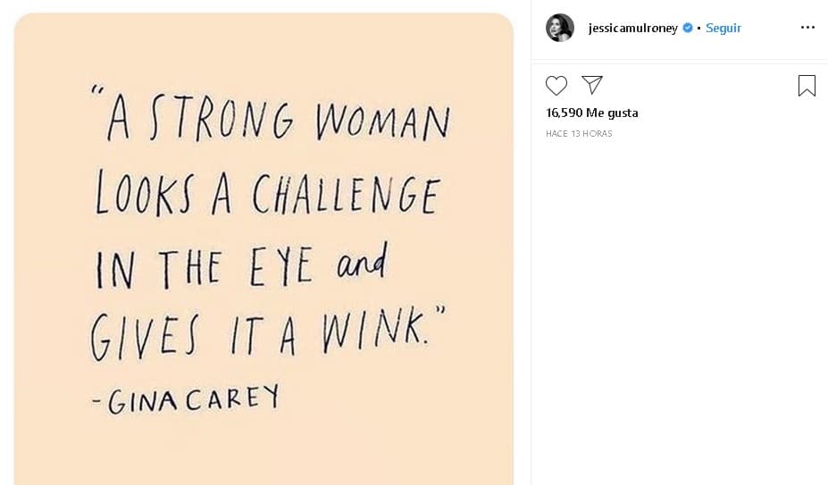 <b>Jessica Mulroney</b>, una de las mejores amigas de Markle, 
<b><a href="https://www.instagram.com/p/B7Fbk4jlxLK/" target="_blank">compartió una cita</a></b> atribuida a la cineasta Gina Carey, que algunos consideraron una muestra de apoyo para la esposa del príncipe Harry: "
<b>Una mujer fuerte</b> parece un desafío a los ojos y en realidad es un parpadeo", decía la publicación.
<br>