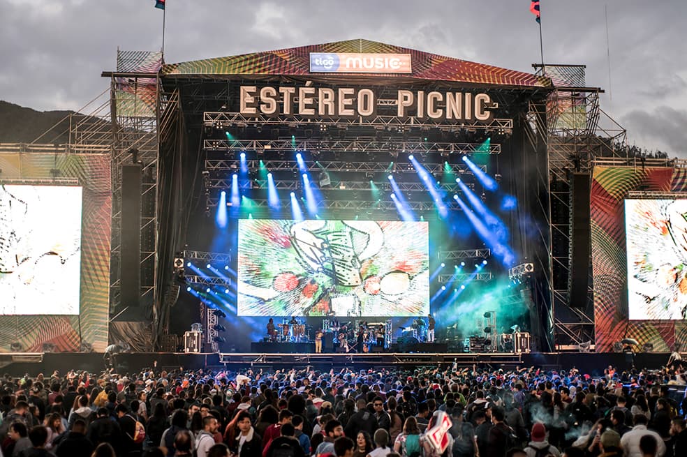 El 
<b>Festival Estéreo Picnic</b> en Colombia se iba a llevar a cabo a principio de abril en Bogotá, pero quedó aplazado después de que la alcaldesa de la ciudad declara alerta amarilla para la capital colombiana.