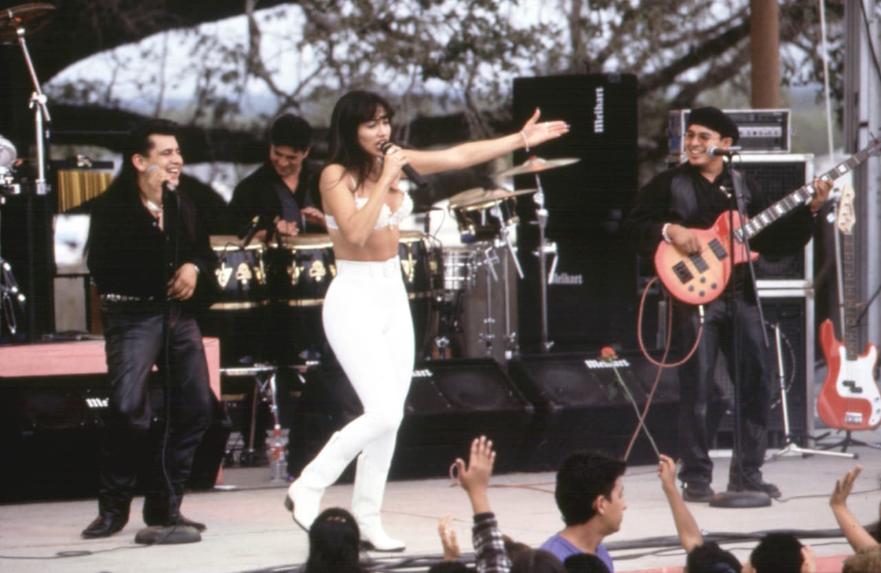 Jennifer López protagonizó Selena