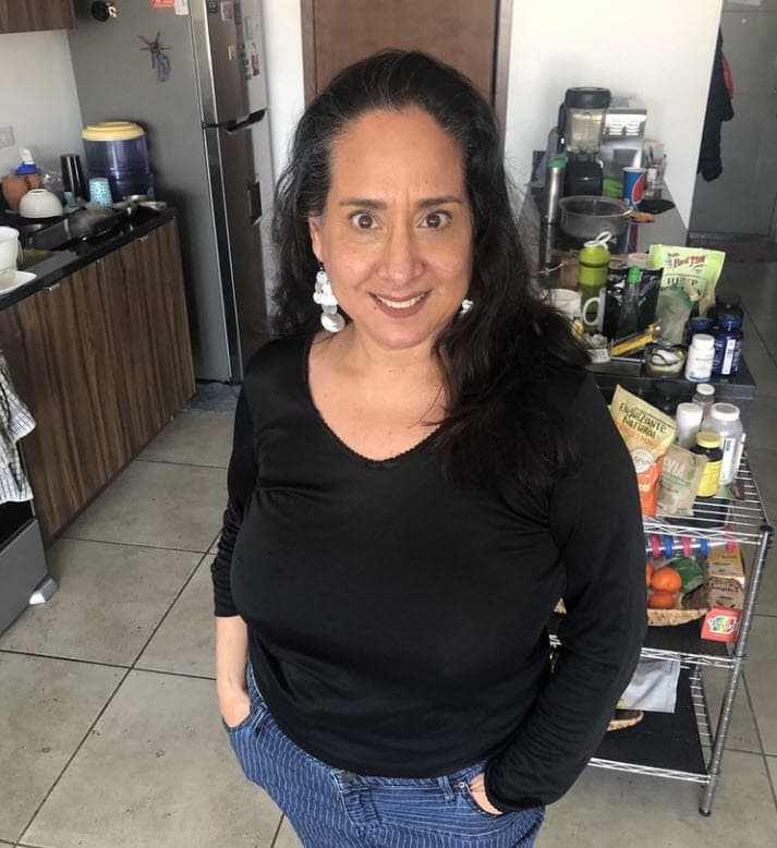 La artista, quien ha aparecido en clásicas telenovelas como 
<b>Cadenas de Amargura</b>, de 1991, concedió este jueves 5 de agosto una entrevista para el show de radio mexicano 'Todo para la mujer' en donde 
<b><a href="https://www.univision.com/shows/despierta-america/alicia-machado-confiesa-se-identifica-con-frida-sofia-por-abusos-que-vivio-en-el-pasado">dijo identificarse con Frida Sofía</a></b> porque ella también tuvo una madre "narcisista". 
<br>