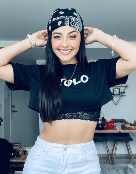 Además de ‘Amy, la niña de la mochila azul’, la estrella mexicana ha participado en diversos proyectos como ‘Pablo y Andrea’, ‘Su nombre era Dolores’, ‘Hijas de la luna’ y 'Dani Who?'.
<br>
<br>Si quieres ver 
<b><a href="https://vix.com/es/detail/series-2146?utm_medium=internal_referral&utm_source=univision&utm_campaign=evergreen&utm_content=ed_entertainment&utm_term=slideshow" target="_blank">‘Hijas de la luna’ gratis, sólo ingresa a ViX</a></b>.