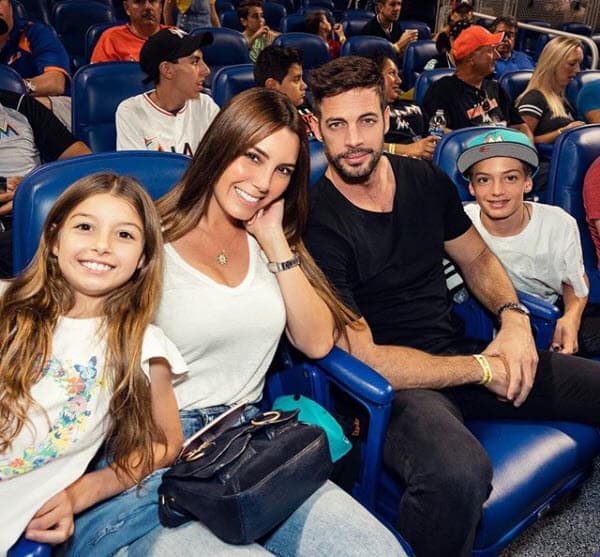 Cabe resaltar que William Levy y Elizabeth Gutiérrez tienen dos hijos en común: Christopher y Kailey.