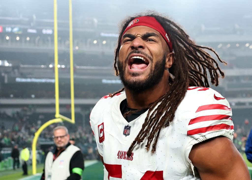 En la temporada 2023, Warner tuvo una producción destacada con cuatro intercepciones, cuatro fumbles forzados y 132 tackles totales. Estas estadísticas demuestran su habilidad para hacer jugadas impactantes y su contribución en la defensa de los 49ers.
