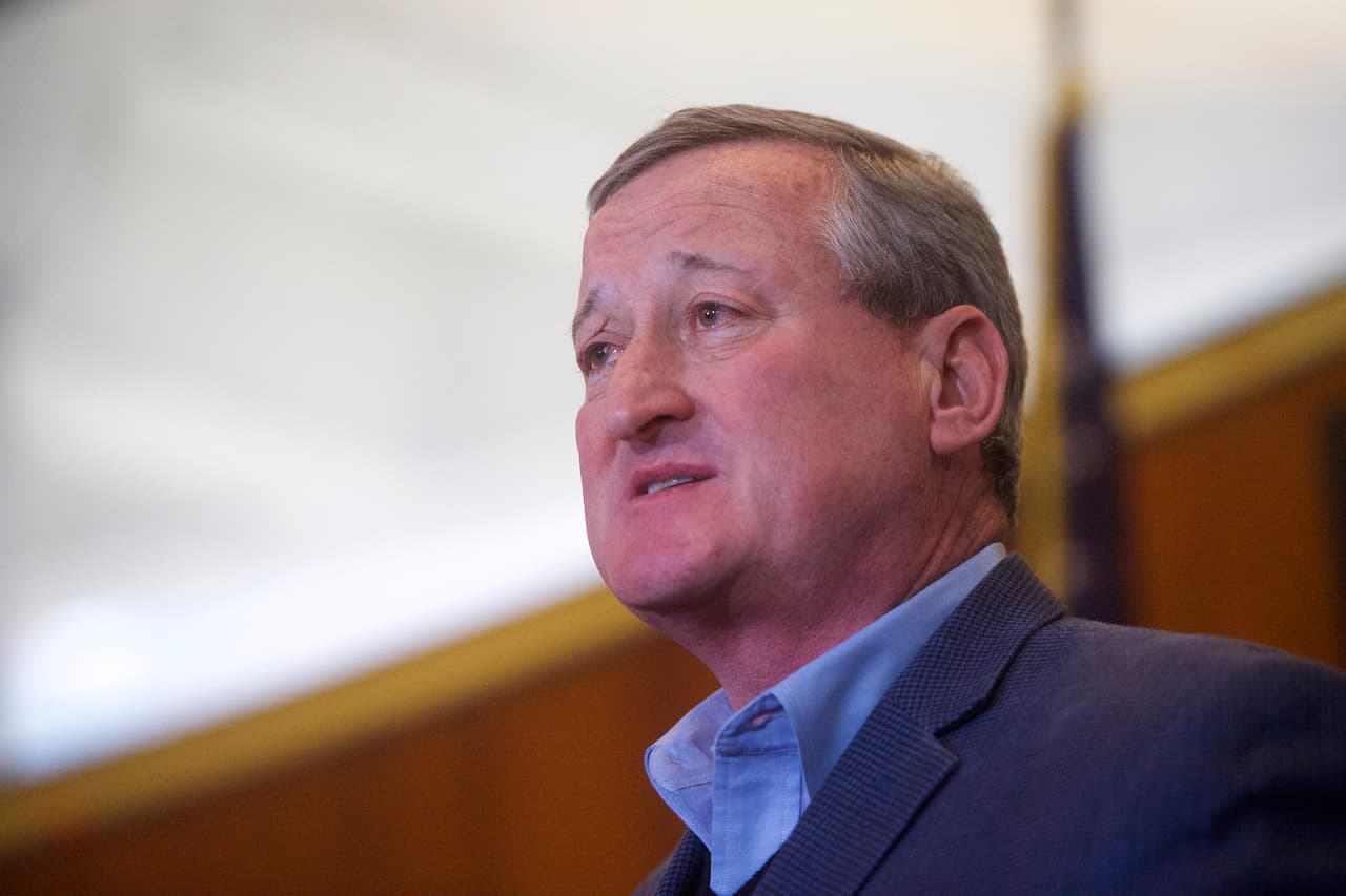 El alcalde 
<a href="https://www.univision.com/local/philadelphia-wuvp/esto-es-lo-que-debes-saber-sobre-el-mensaje-de-presupuesto-del-alcalde-jim-kenney">Jim Kenney</a> podría ser una fuerza en la obtención de apoyo político para solicitar fondos a la administración de Biden, pero Kenney aún no ha mostrado mucho interés públicamente.