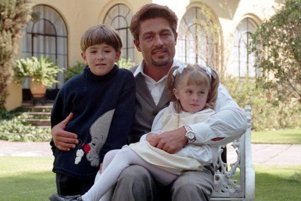 <b>María Solares</b> fue la encargada de darle vida a la pequeña Lissette. Cuando grabó la telenovela apenas tenía 4 años; el melodrama fue debut y despedida de los foros de grabación, pues no siguió en el mundo del espectáculo.