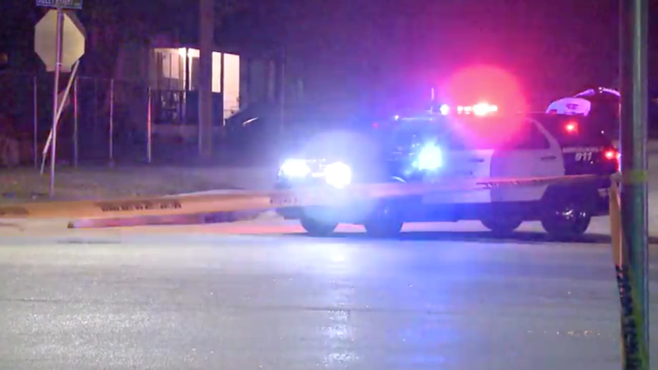 El incidente ocurrió la noche del lunes en la cuadra 7400 de la calle Wheatley.