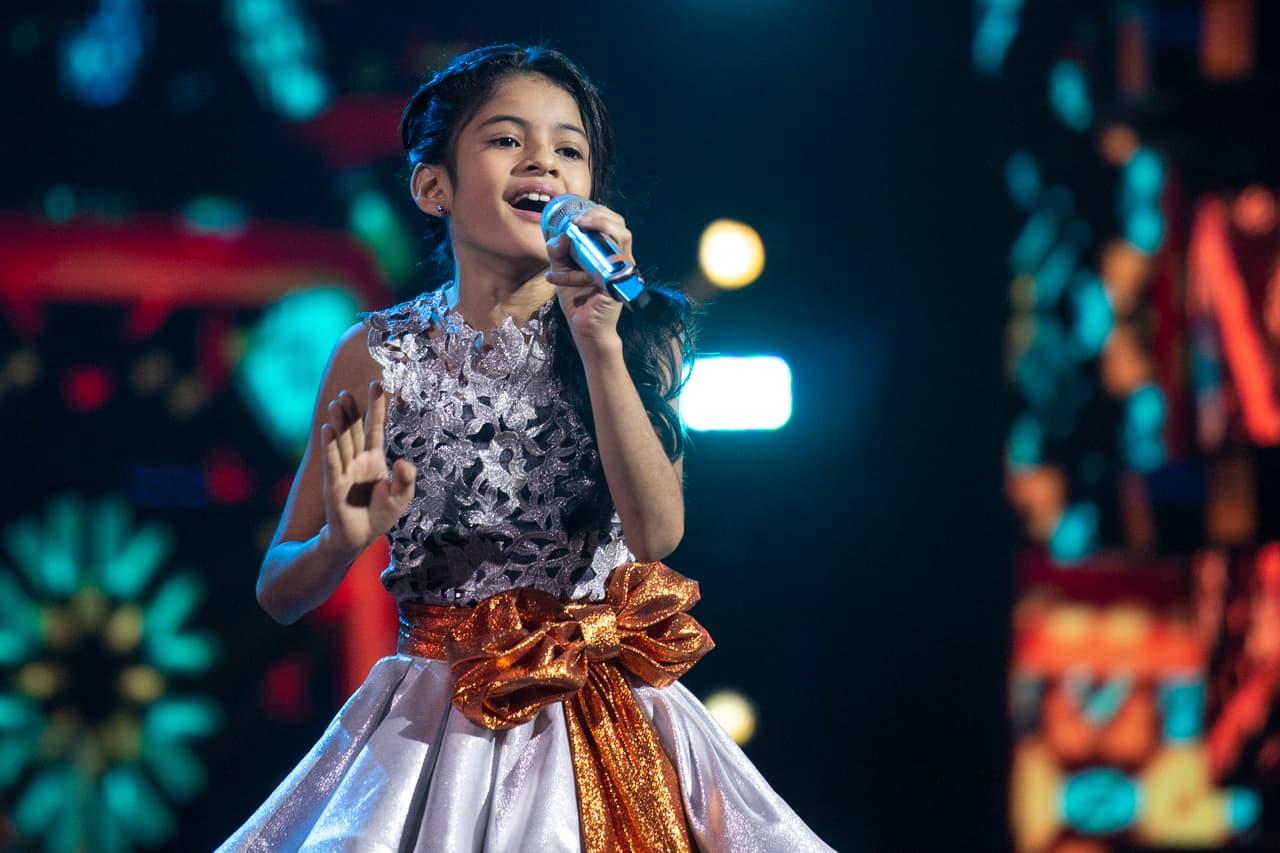 Luego de su duelo de canto con Itzel Mendoza, Maylim Reyes fue elegida por los jueces para quedarse en Pequeños Gigantes 2020. Ella es originaria de Puerto Vallarta, Jalisco.