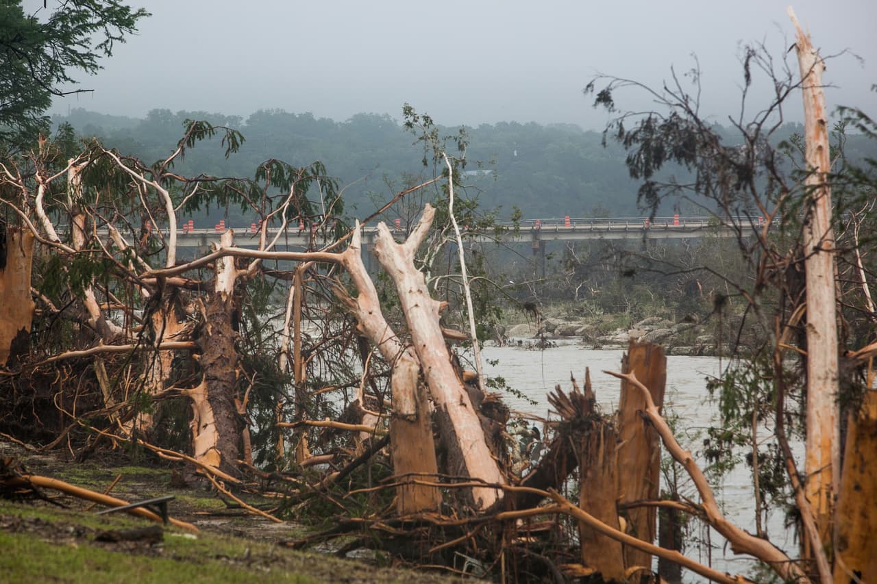 Algunas zonas de la ciudad quedaron bajo el agua luego de intensas lluvias.