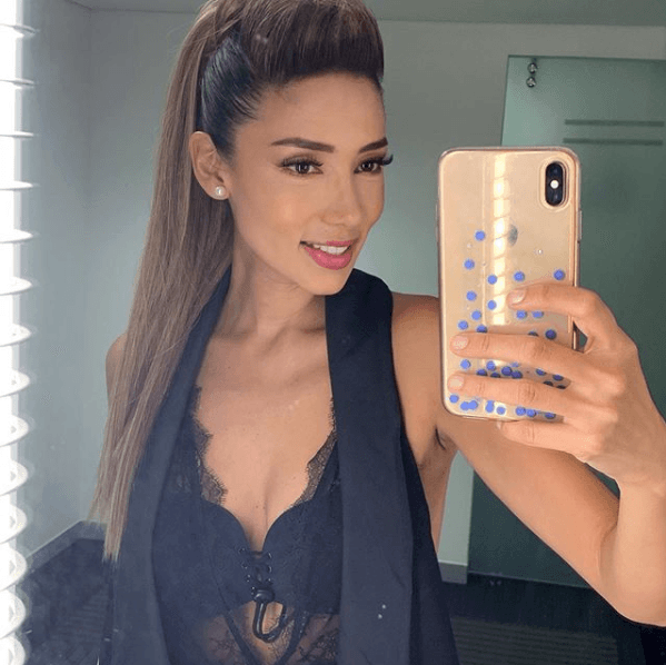 "Yolanda está de: 'Yo tengo mi verdad y es la verdad. Si ella
<b><a href="https://www.univision.com/famosos/veronica-castro-recibe-una-terapia-que-podria-hacerle-olvidar-su-retiro-de-los-escenarios-fotos" target="_blank"> lo quiere negar</a></b> es su rollo, ¿qué voy a hacer yo?'", comentó.