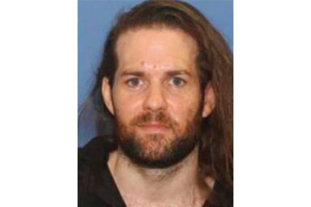 "Armado y "extremadamente peligroso": buscan a torturador y secuestrador de mujeres que estaría usando aplicaciones de citas  