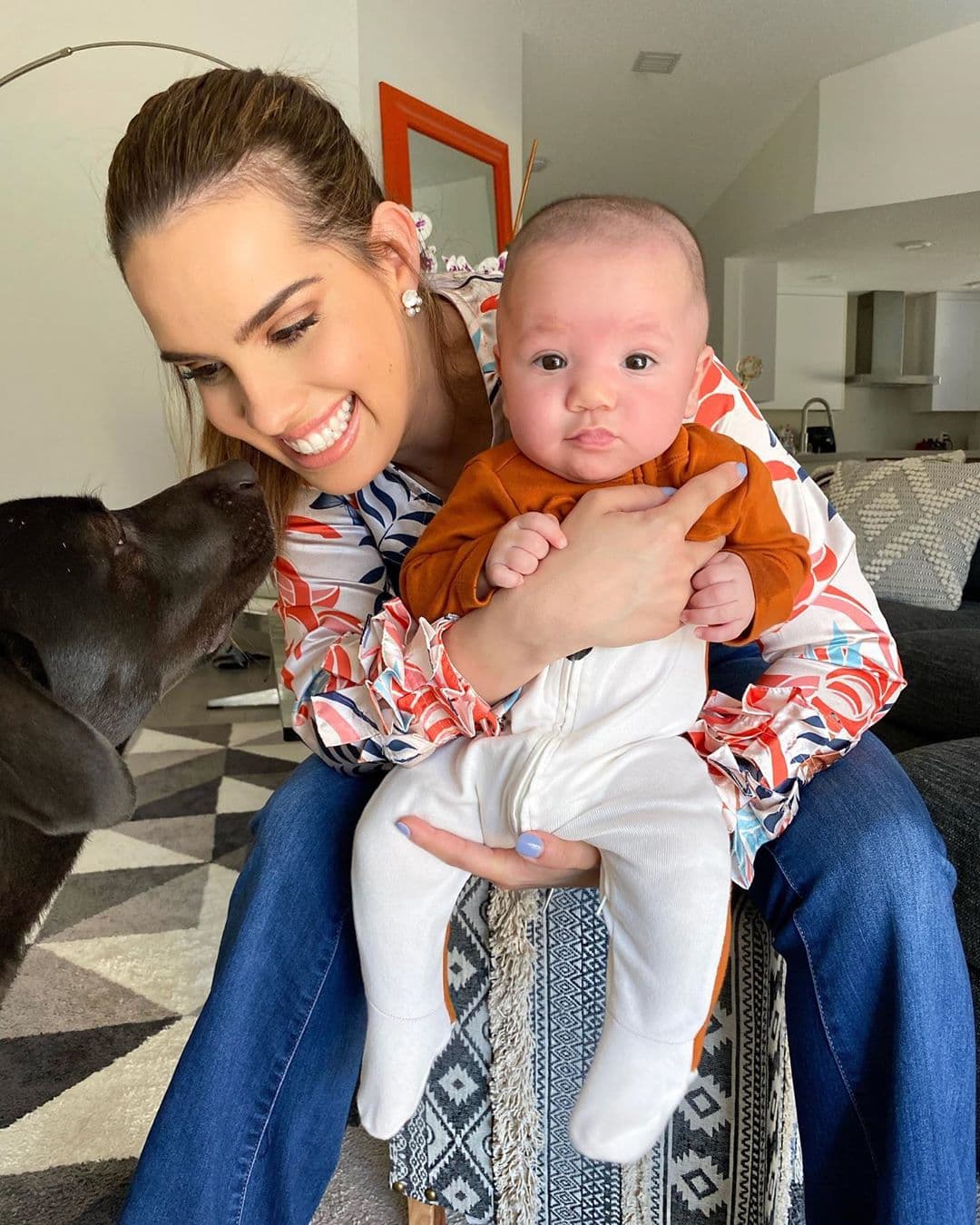 'Baby Diego' se ha convertido en el asistente personal de la experta en moda de Despierta América.